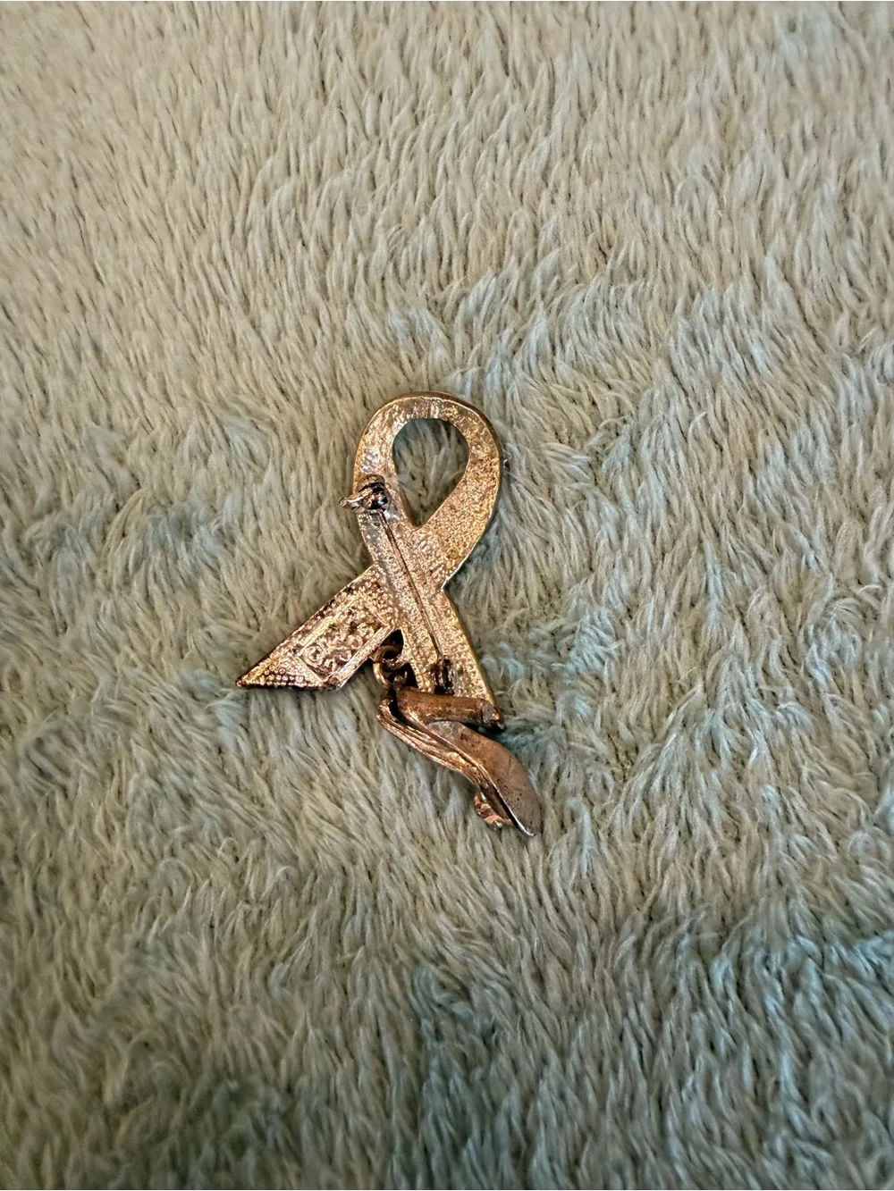 Payless 2005 Pink Ribbon High Heel Shoe Dangle Brooch Pin Breast Cancer